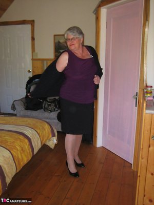 TAC Amateurs invite you to explore free pictures featuring Girdle Goddess xxx gallery 268765